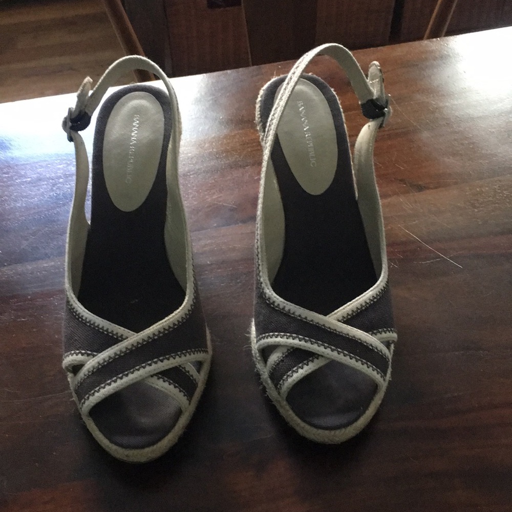 Espadrilles banana republic worn once